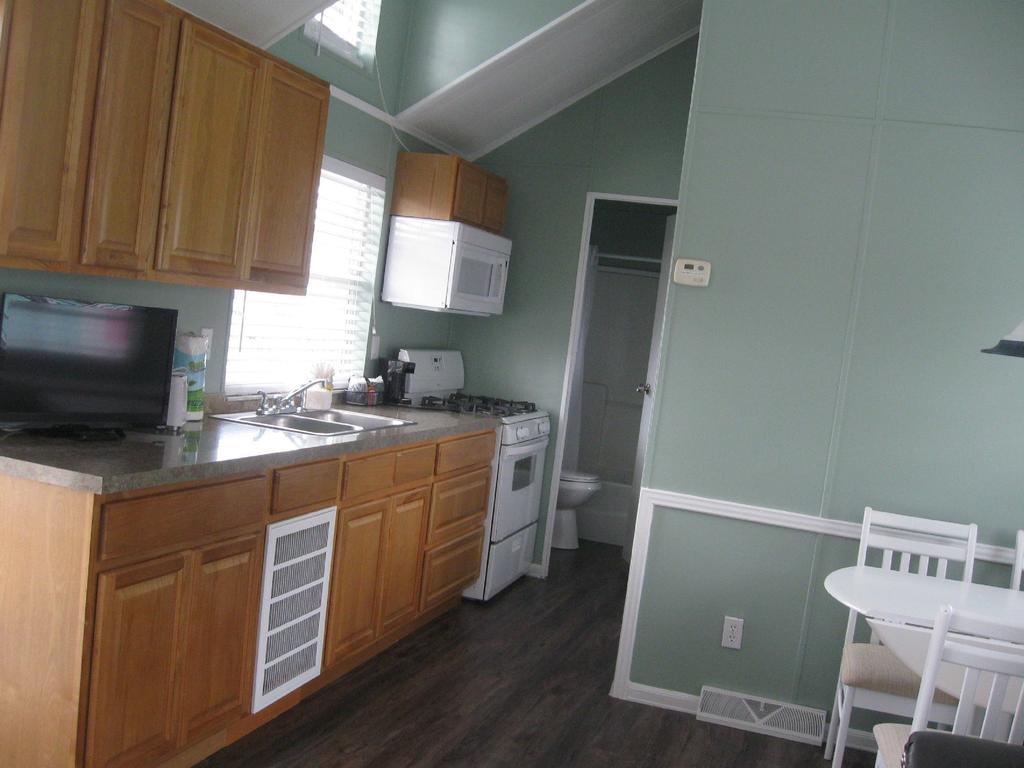 Tropical Palms Premium Two-Bedroom Loft Cottage 77 Orlando Buitenkant foto